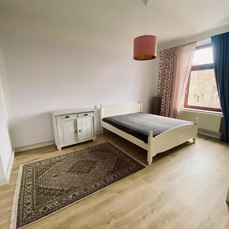 Helle Geraeumige Altstadtwohnung Am Hagentor Apartamento *