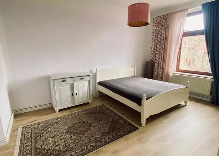 Helle Geraeumige Altstadtwohnung Am Hagentor Appartement *